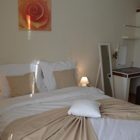 Rooms & Apartments Infinity Rijeka Bagian luar foto