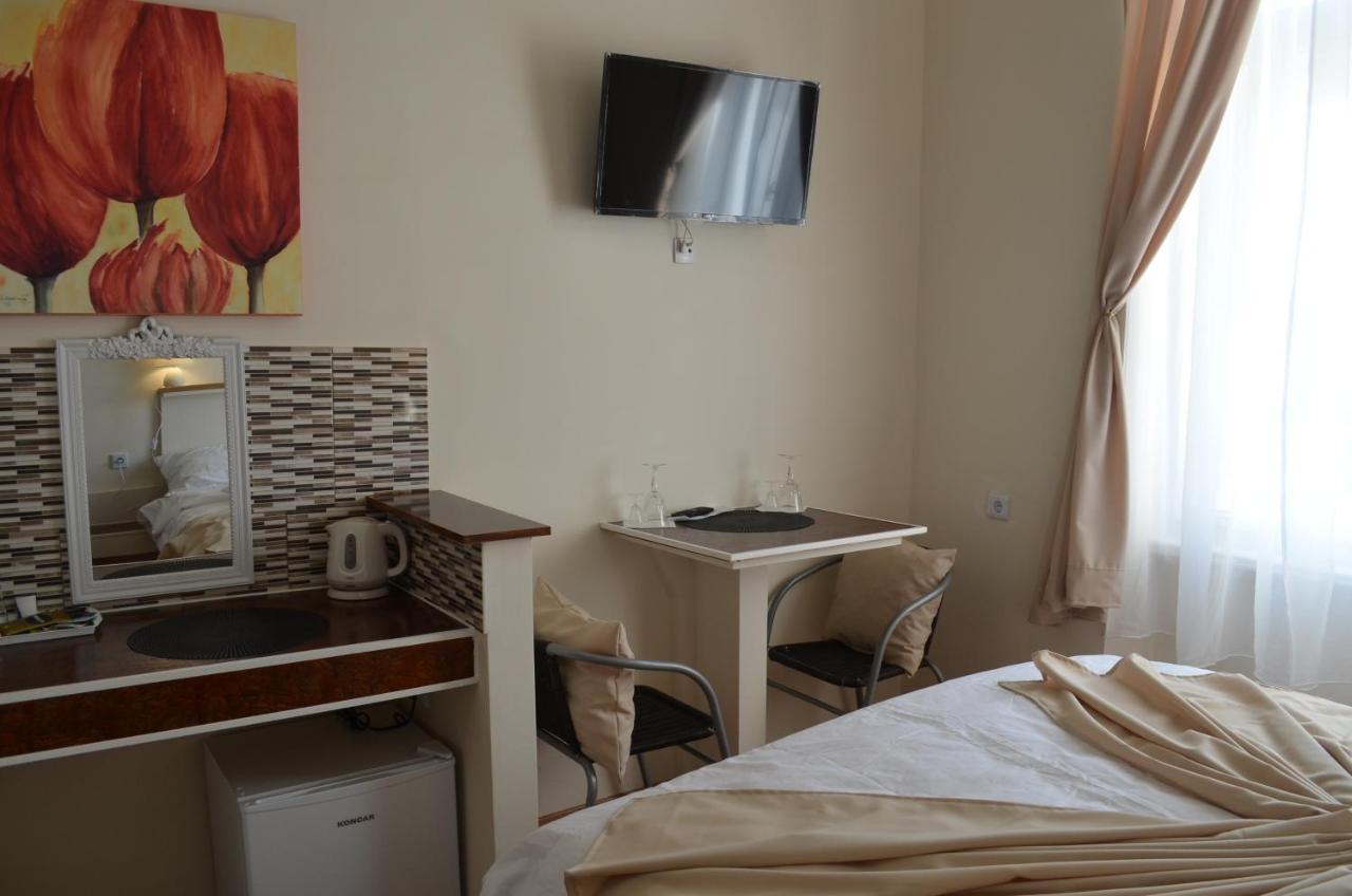 Rooms & Apartments Infinity Rijeka Bagian luar foto