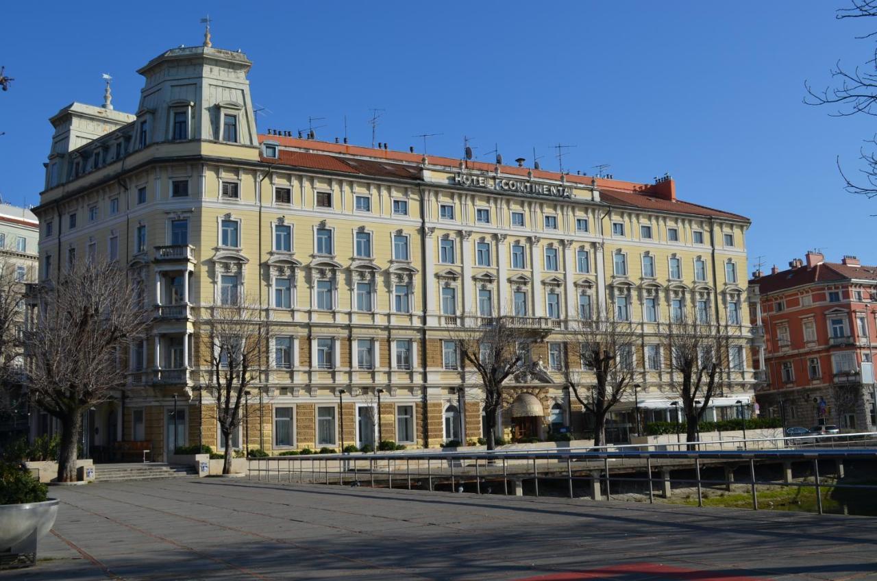 Rooms & Apartments Infinity Rijeka Bagian luar foto
